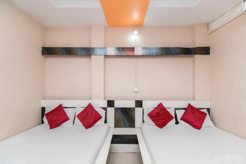 Hotel Rameshwaram Ujjain Bagian luar foto