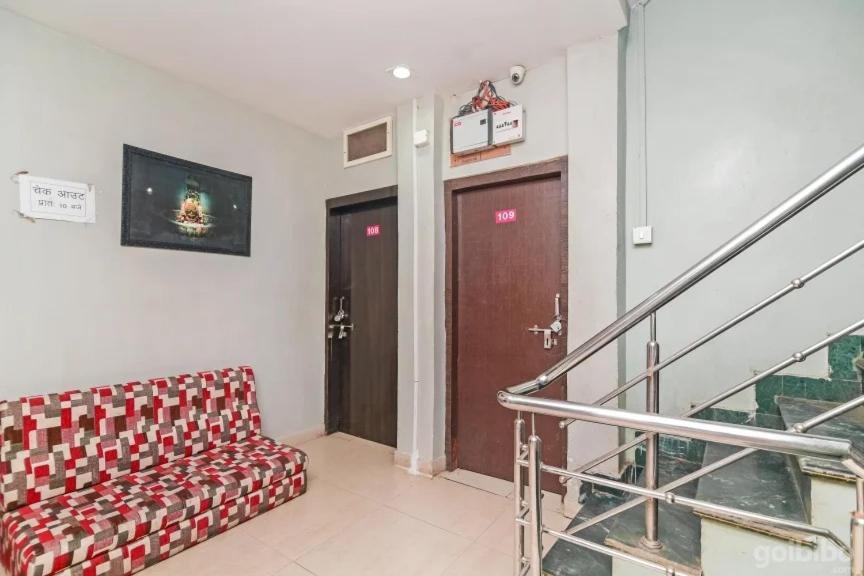 Hotel Rameshwaram Ujjain Bagian luar foto